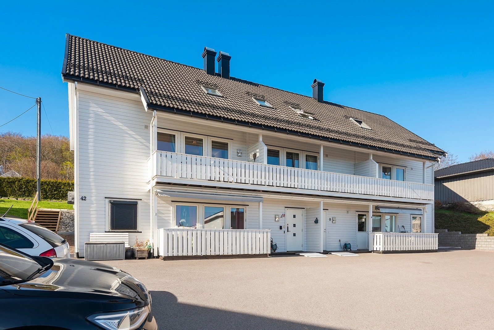 Boligen er en del av et sameie med 5 leiligheter Galleribilde