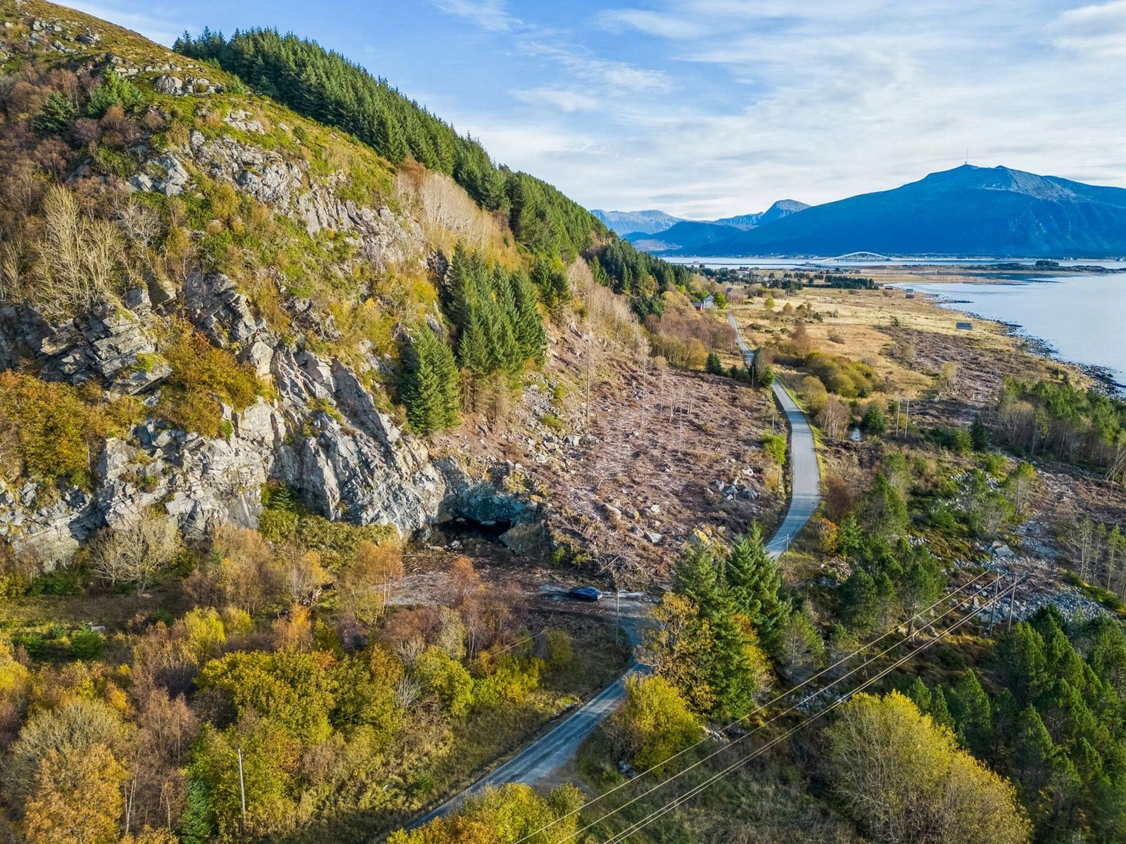 Populære Goalden som er høyeste punktet på øya er en flott fjelltur hvor 490 moh. gir deg en fantastisk utsikt i alle himmelretninger. Galleribilde