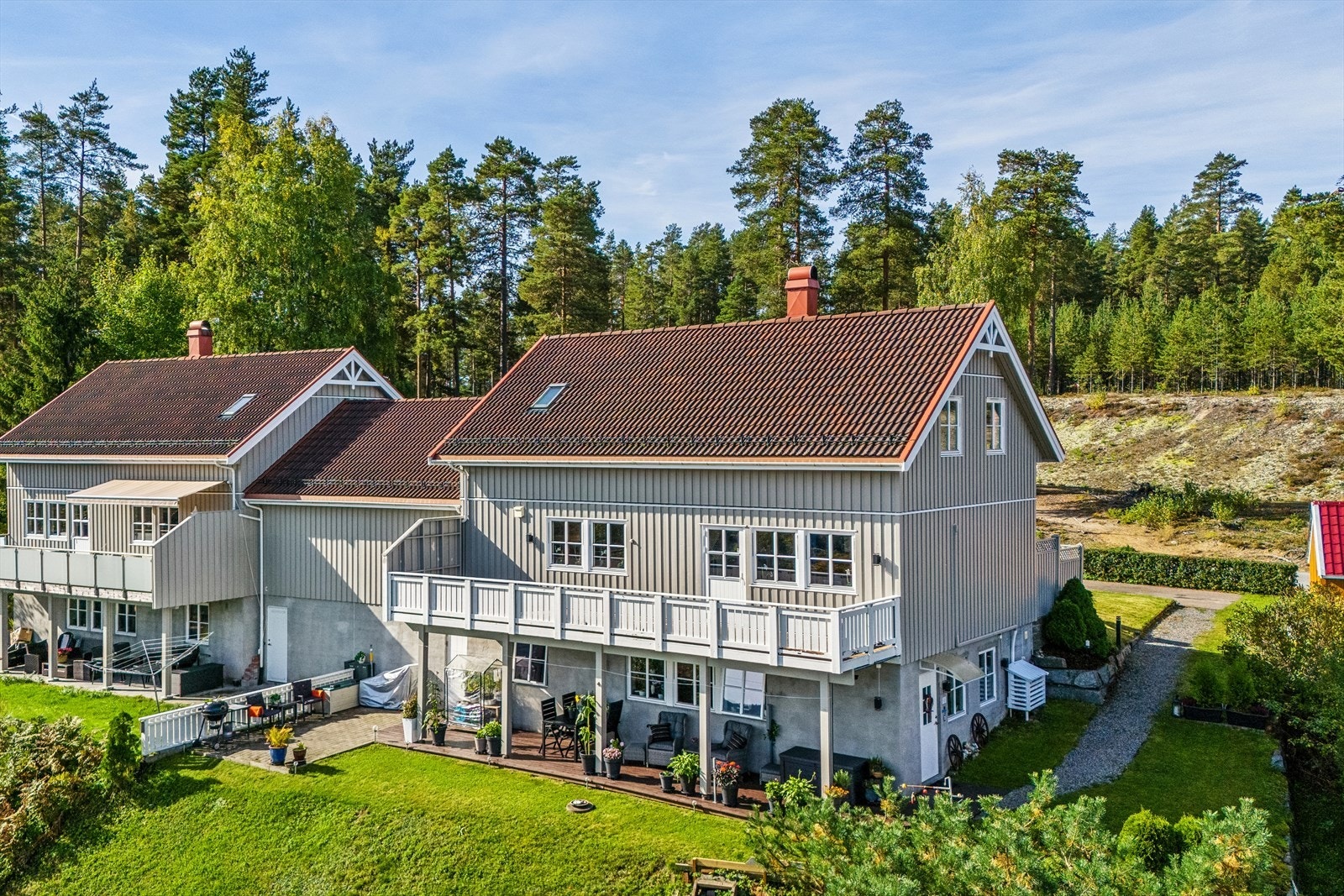 Velkommen til Furumoveien 42 - presentert av Marte Repstad Havdal v/DnB Eiendom Galleribilde