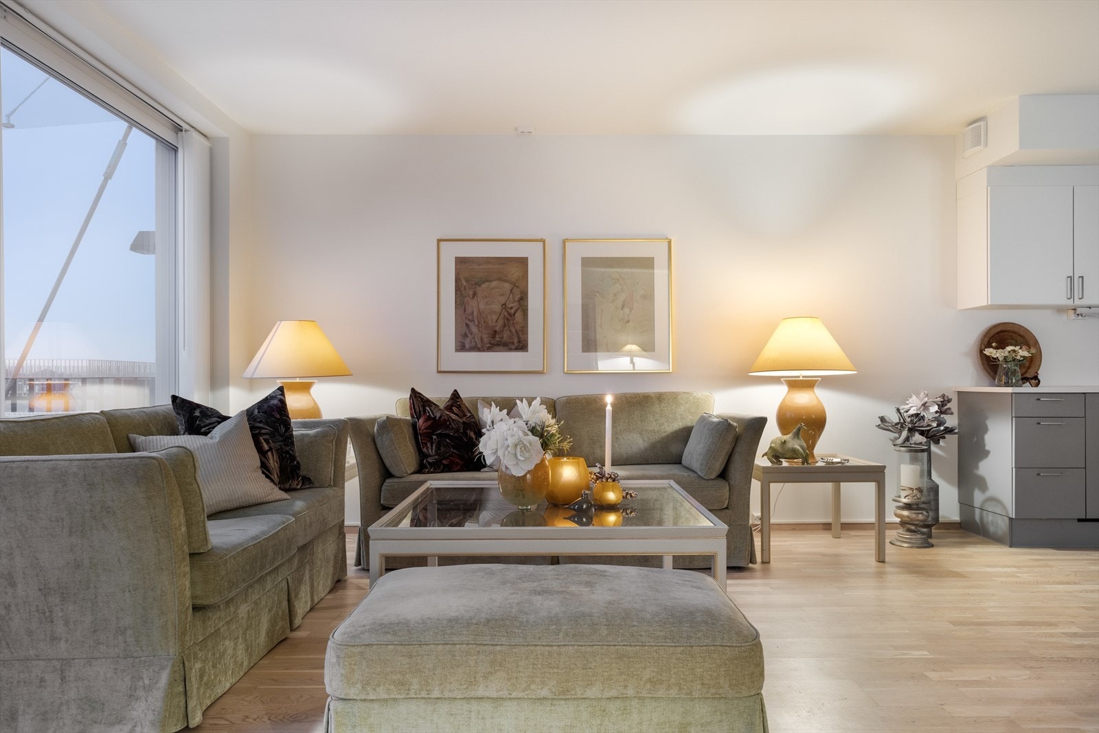 Aktiv Eiendomsmegling v/ Ludvig Bøgseth har gleden av å presentere Anne Ekrens veg 12 - en moderne og flott 3(4)-roms selveierleilighet med god beliggenhet midt i Heimdal sentrum. Galleribilde