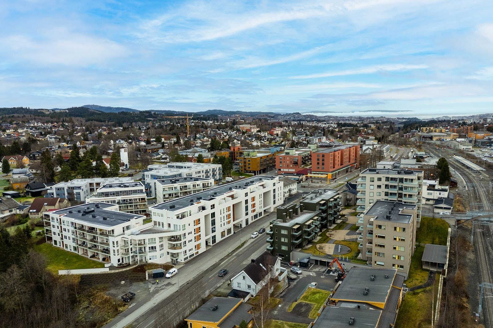 Boligblokken ligger sentralt plassert midt i Heimdal sentrum Galleribilde