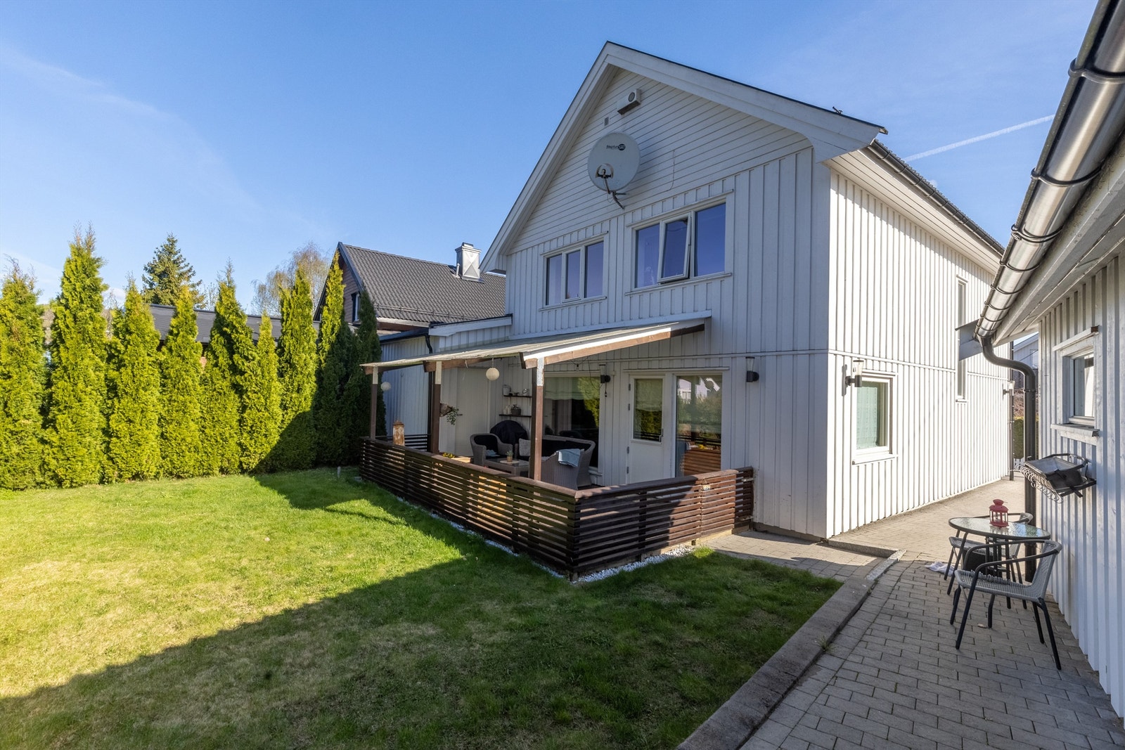 Overbygget nordøstvendt terrasse på ca. 22 kvm Galleribilde