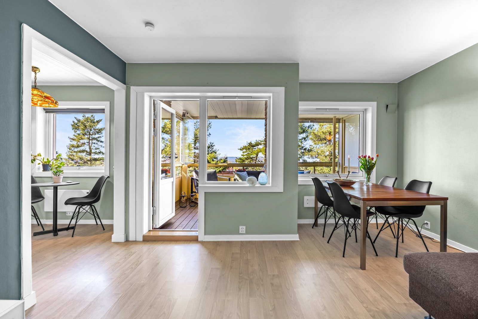 Velkommen til Kranveien 19 - Presentert av lokalmegler Jimmy Phan v/ PrivatMegleren Oppsal. Galleribilde