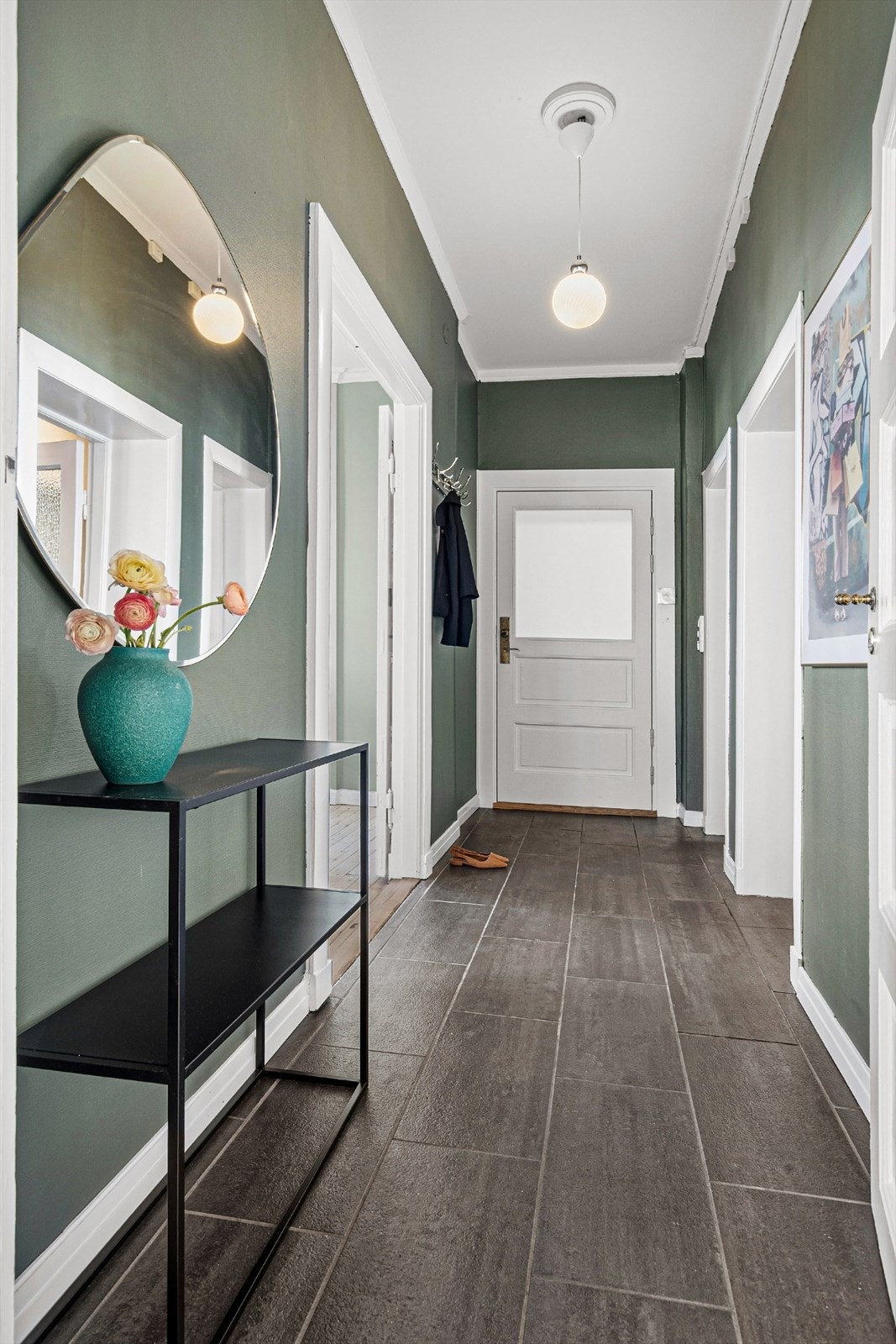 Leiligheten disponerer også godt med bodplass - Varme i gulv Galleribilde