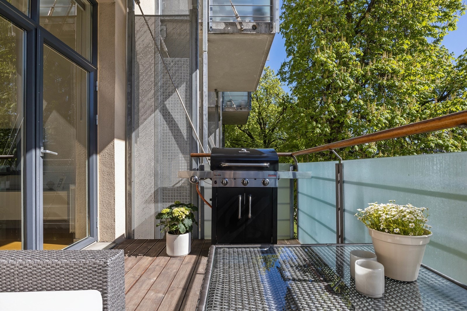 Perfekt sted for å invitere venner på grilling! Galleribilde