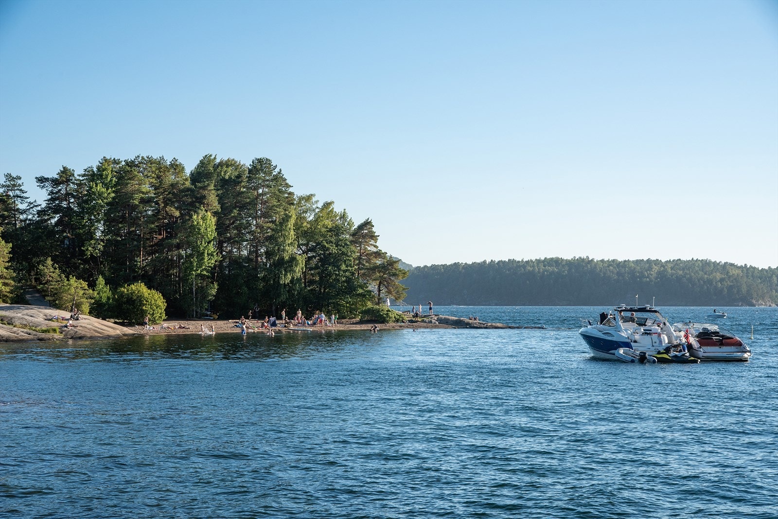 Det er kort vei til lokale strender, Son sentrum og Son Spa Galleribilde
