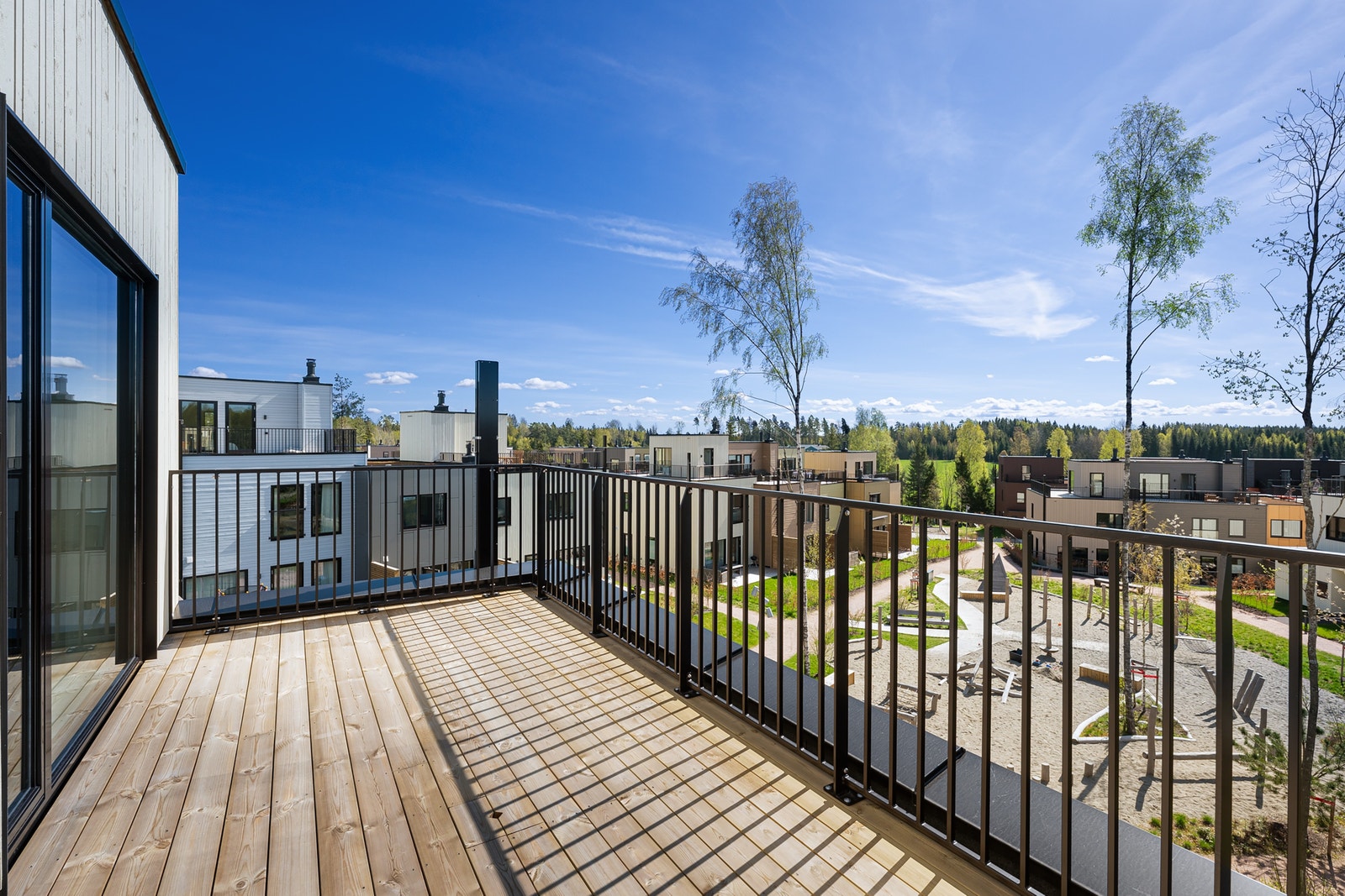 Boligen har to takterrasser i 3. etasje for optimal utnyttelse av solforhold. Galleribilde