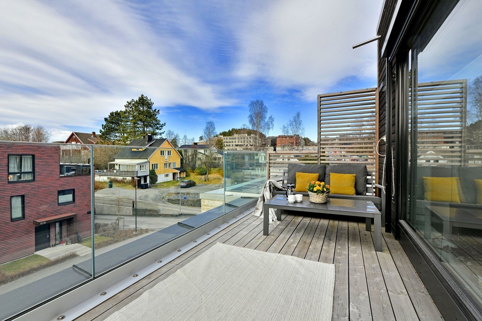 Takterrasse med adkomst fra stue i 3. etasje Galleribilde