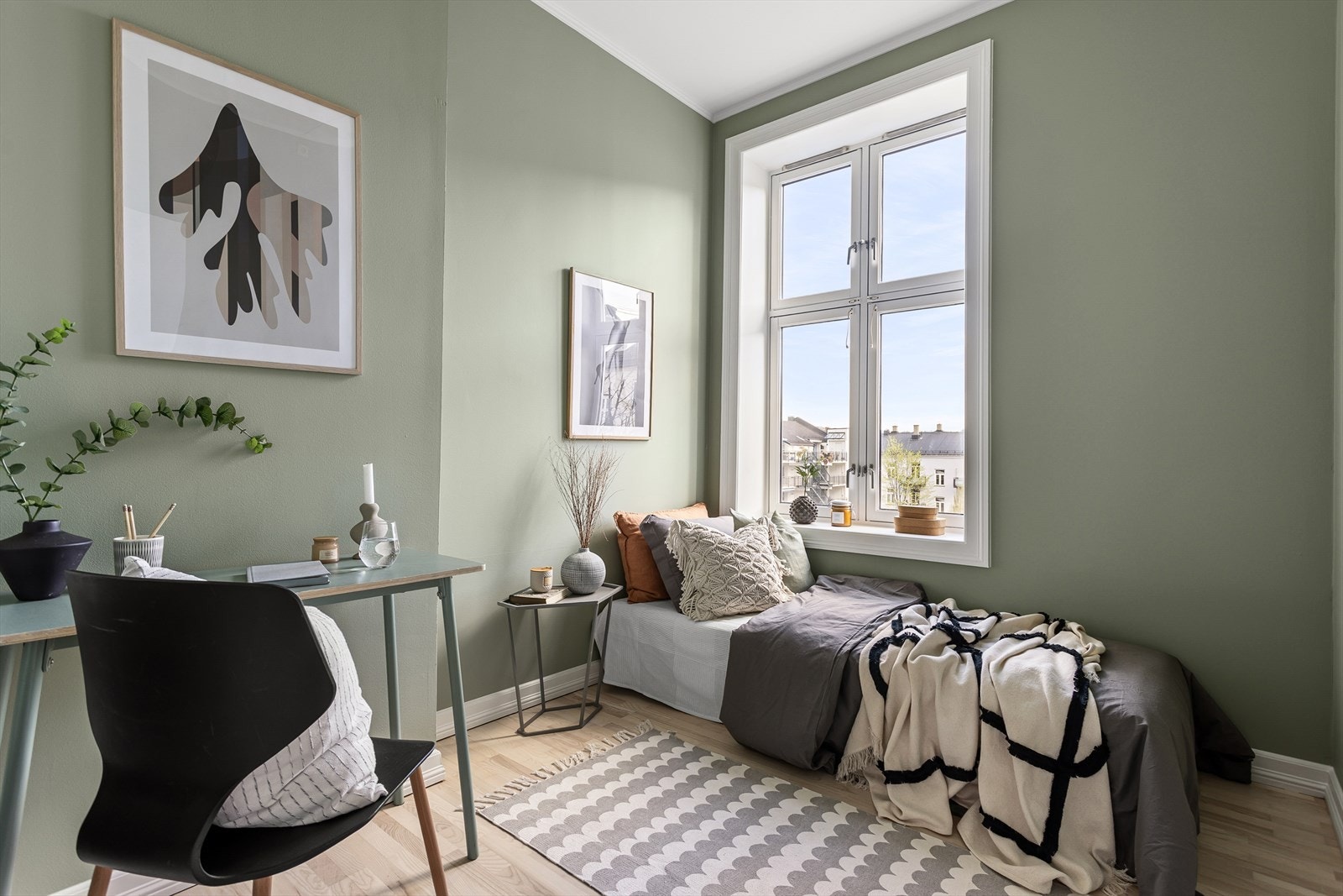 Soverom to er også av god størrelse og har plass til dobbeltseng og garderobeløsning. Galleribilde