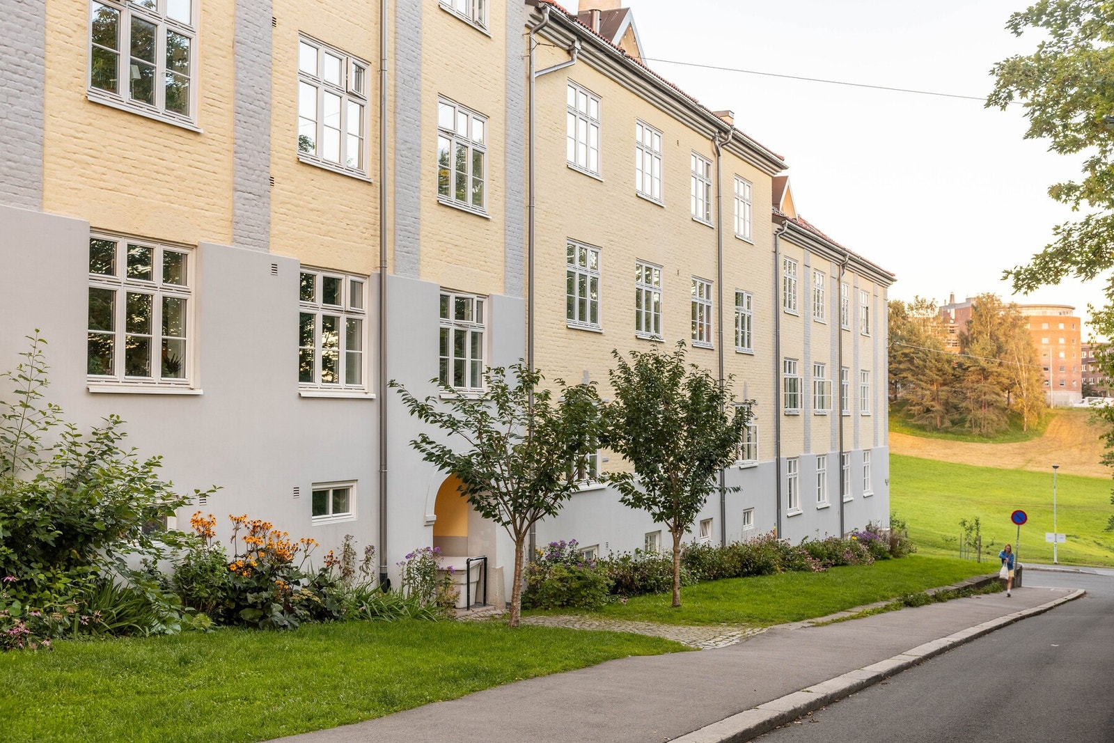Englegården er et svært attraktivt bosted for voksne i alle aldre. Galleribilde