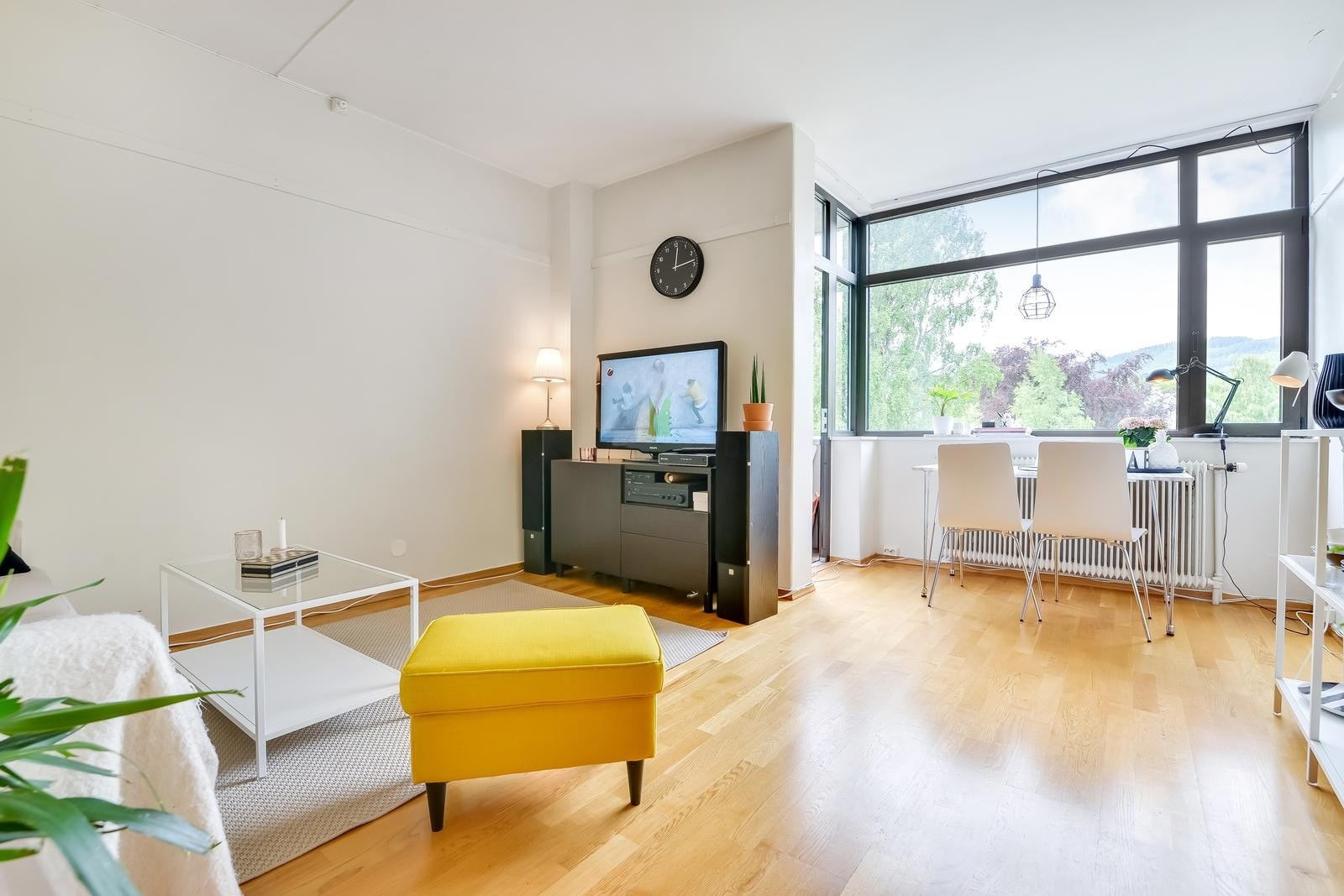 Stue og spiseplass Galleribilde