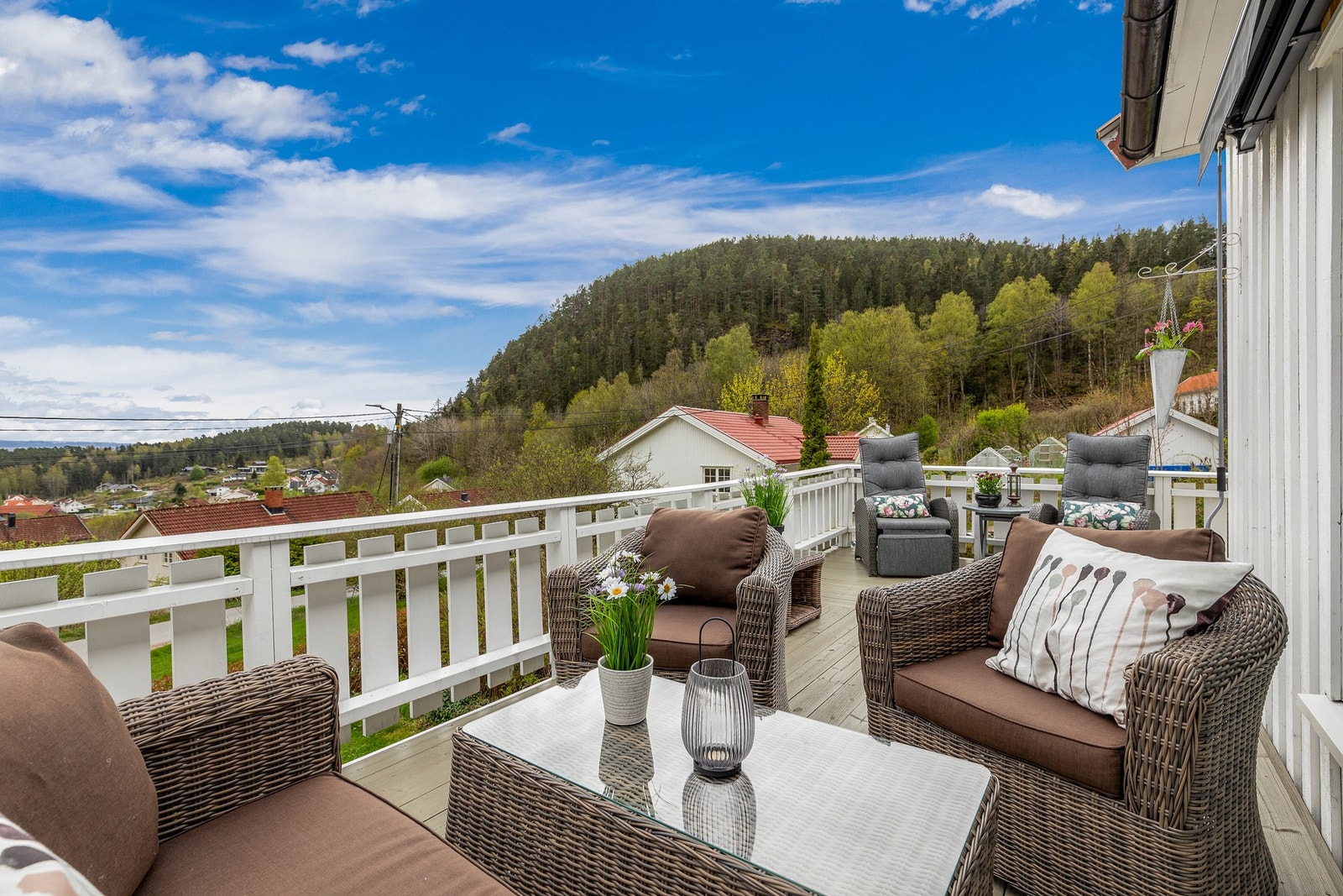 Her kan du nyte lange, solfylte dager i rolige omgivelser Galleribilde