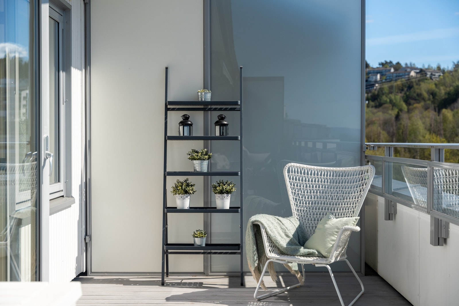 Sydvendt terrasse gir svært gode solforhold. Galleribilde