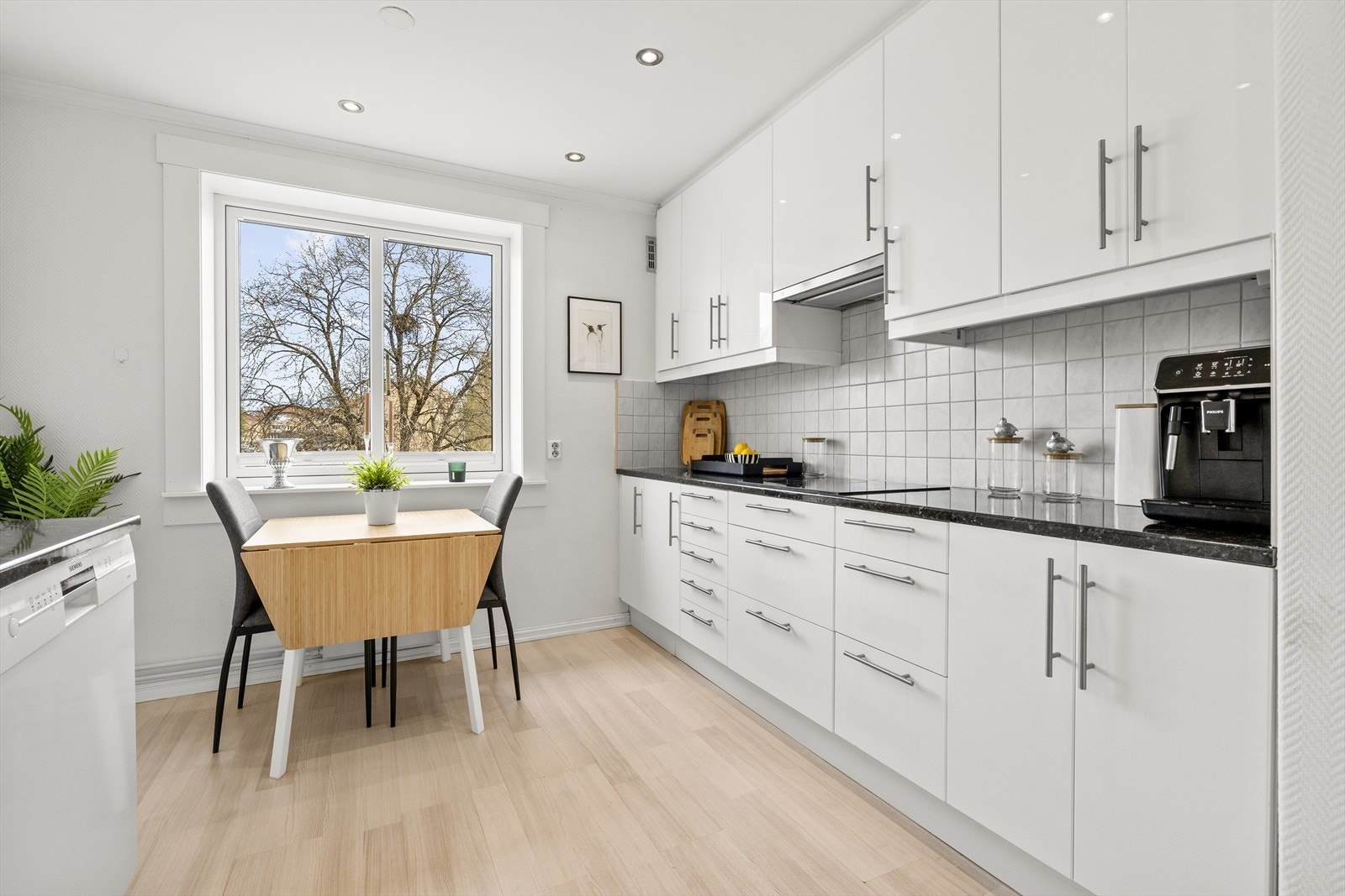 Her er det rikelig med over- og underskap! Galleribilde