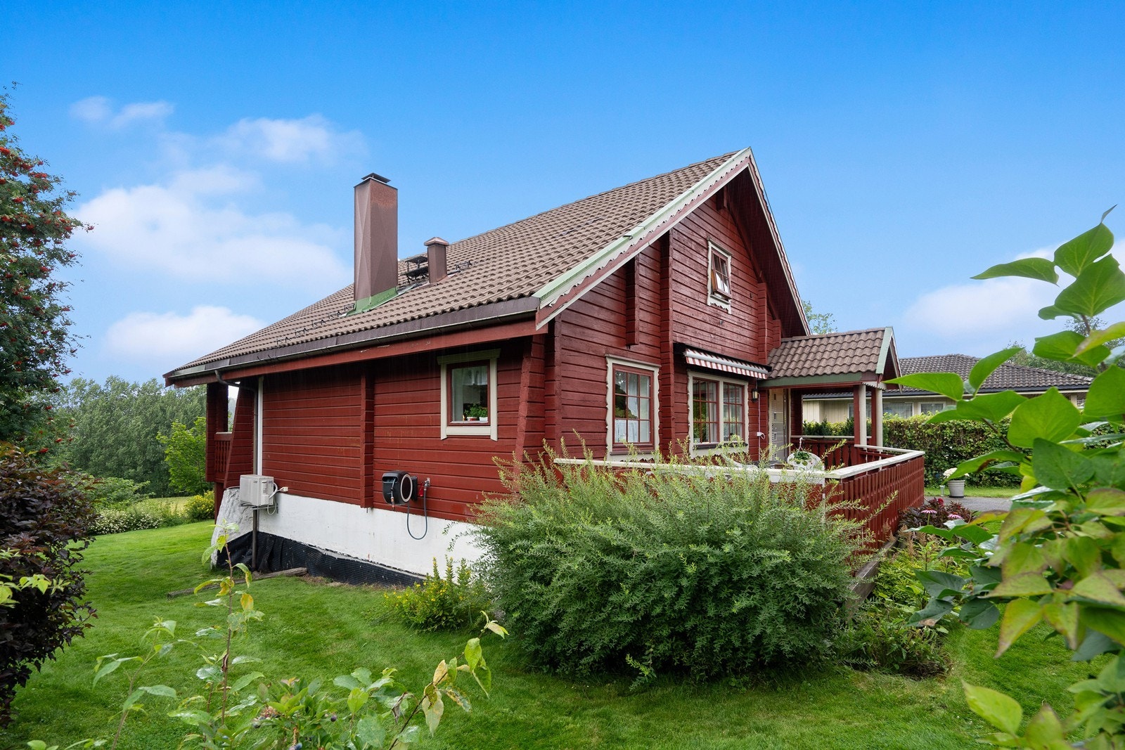 Her bor man tett på naturen, og med mulighet for å dyrke mye selv. Galleribilde
