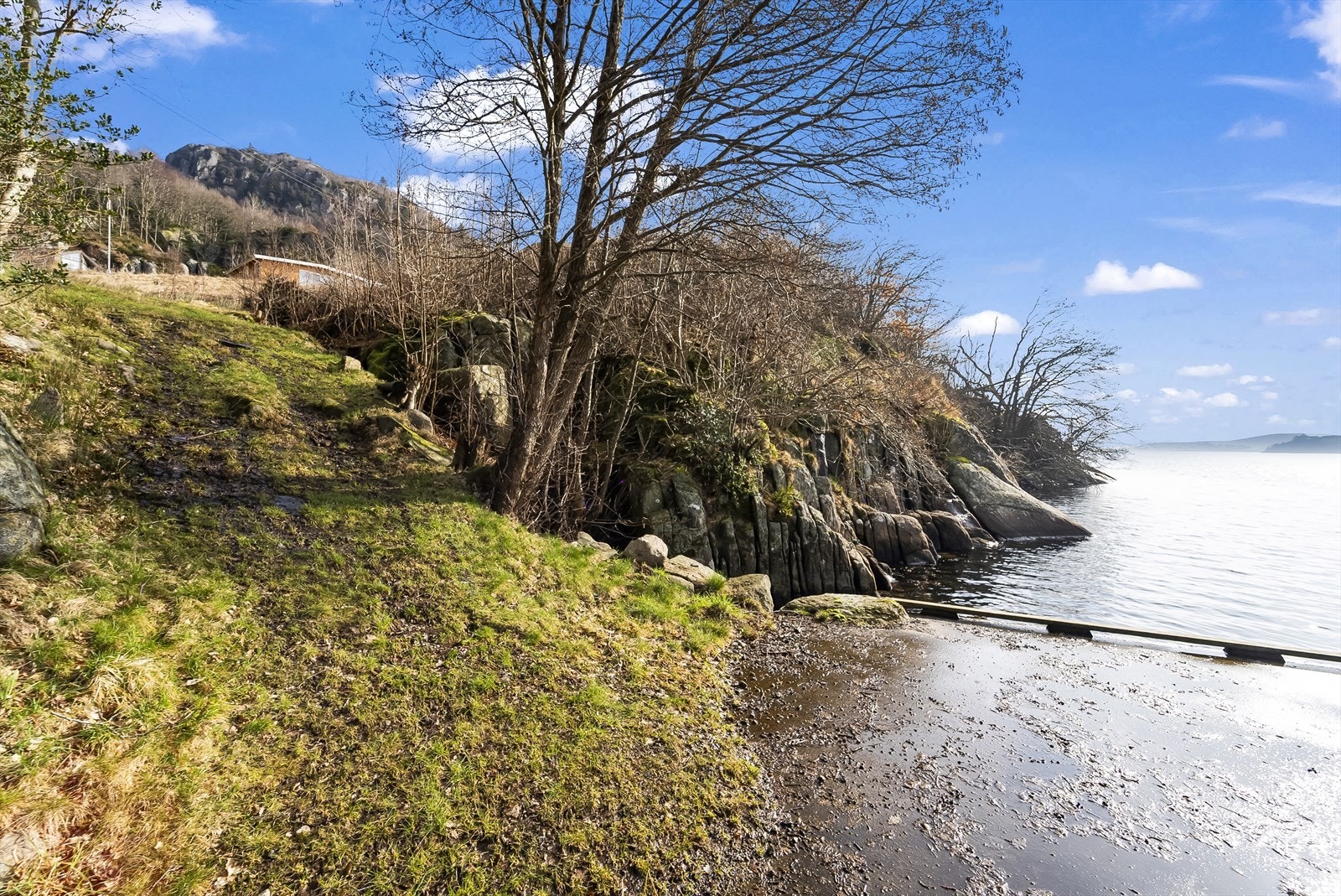 Mulighet for korttidsparkering like nedenfor hytten. Galleribilde