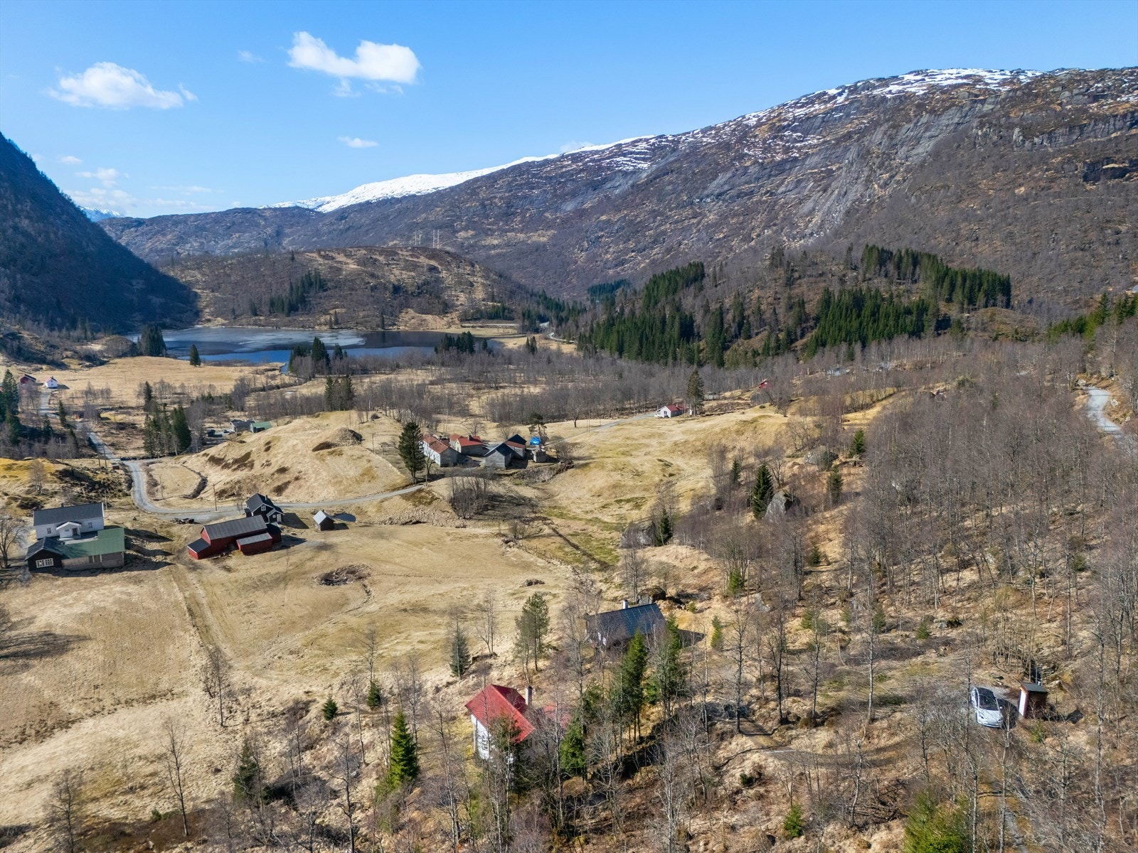 Ta kontakt for påmelding til visning. Galleribilde