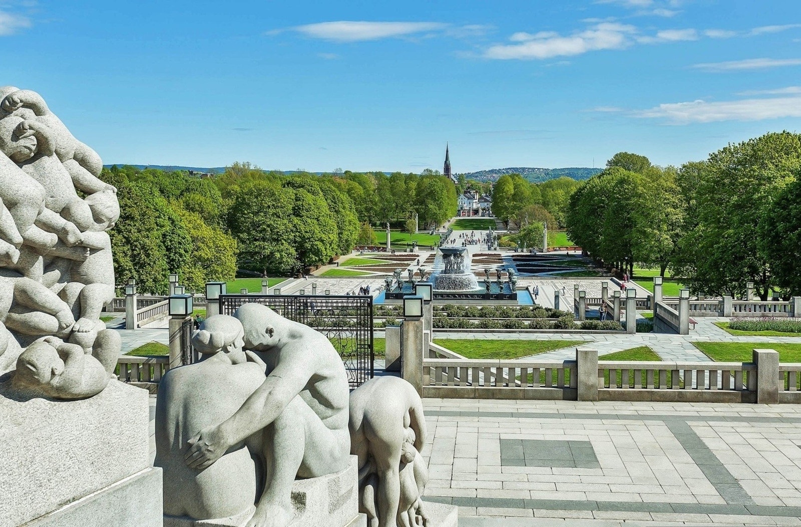 Boligen ligger bare få meter fra inngangen til Frognerparken Galleribilde