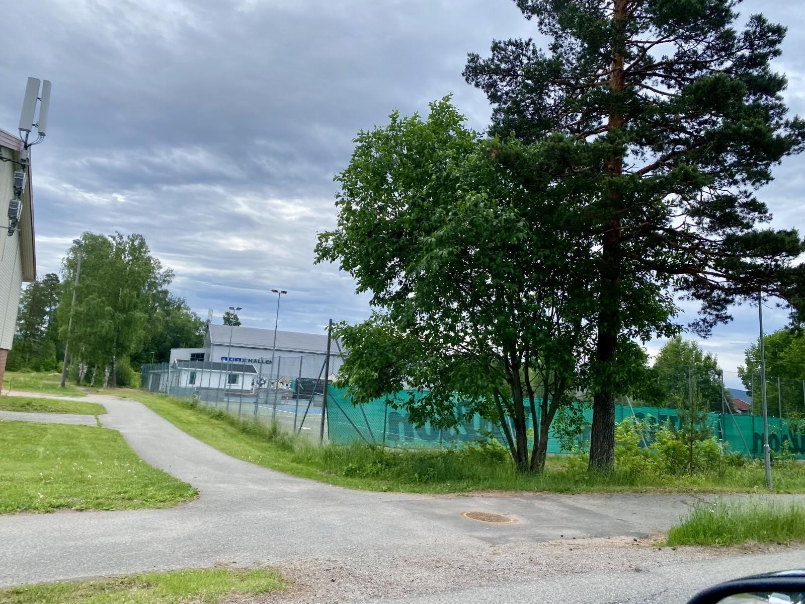 Gangavstnd til tennisbane Galleribilde