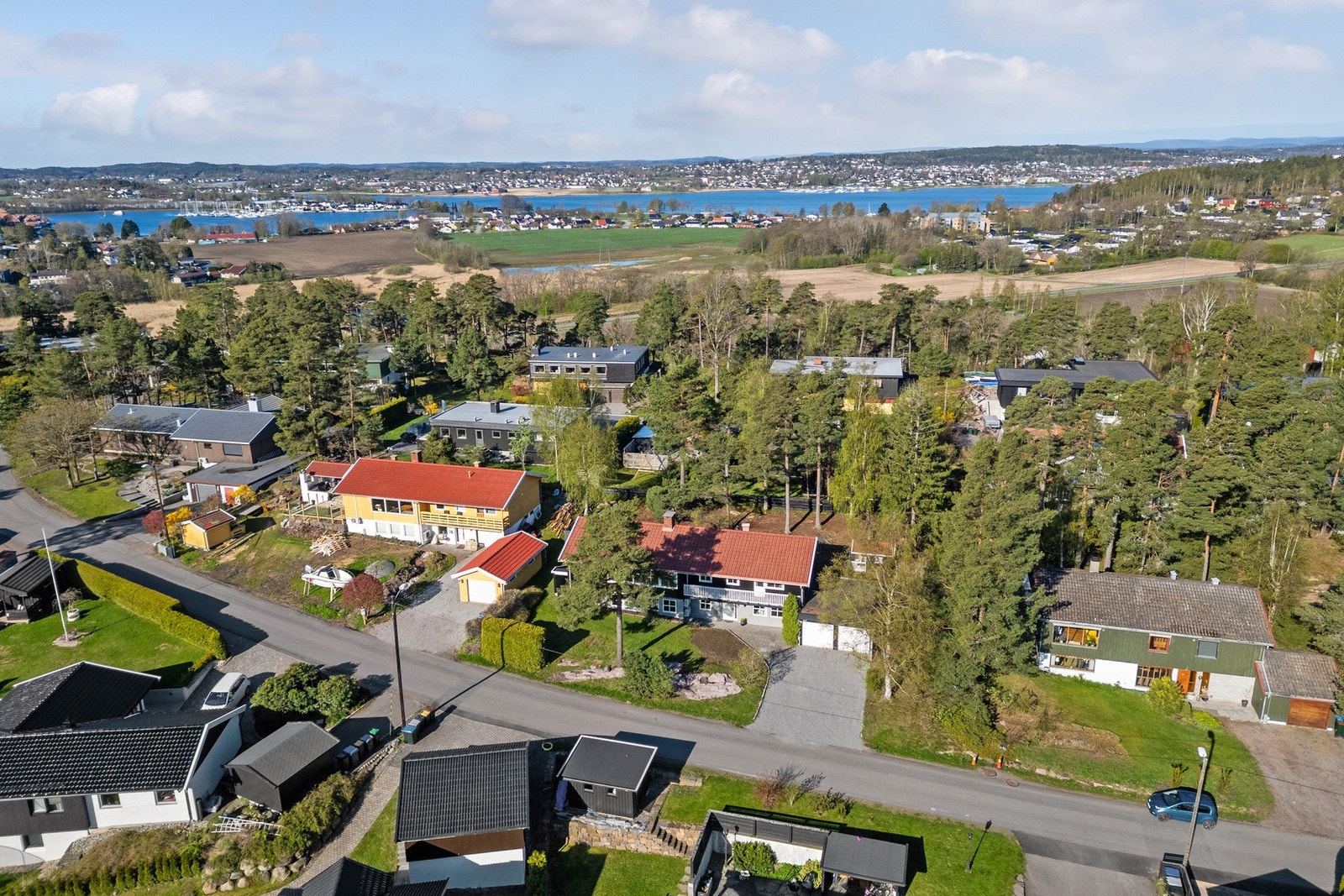 Området ligger like ved sjøen og er meget barnevennlig. Galleribilde