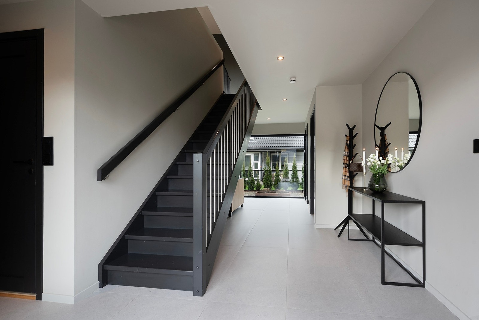 Stor gang med rikelig plass Galleribilde