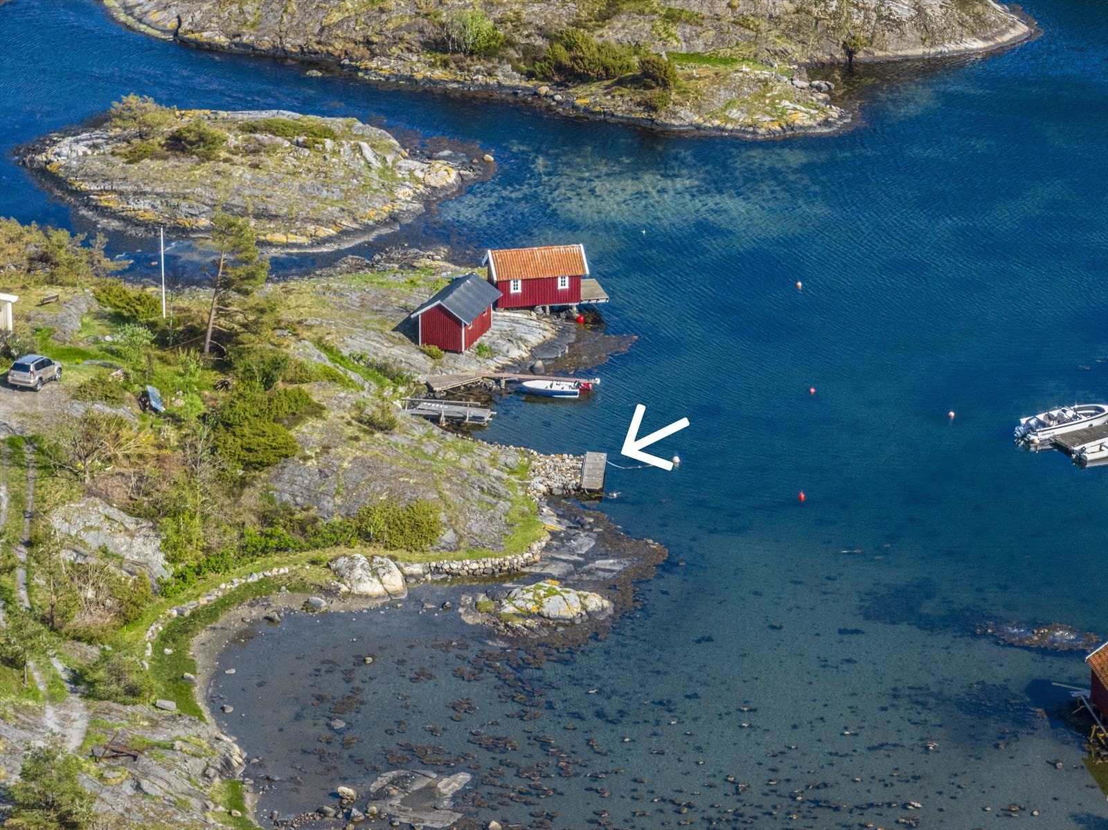 Bryggen i Havnevåg ligger kun en liten spasertur unna. Galleribilde
