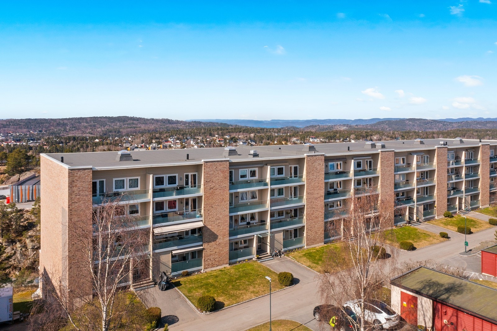 Leiligheten har også østvendt veranda med morgensol. Galleribilde
