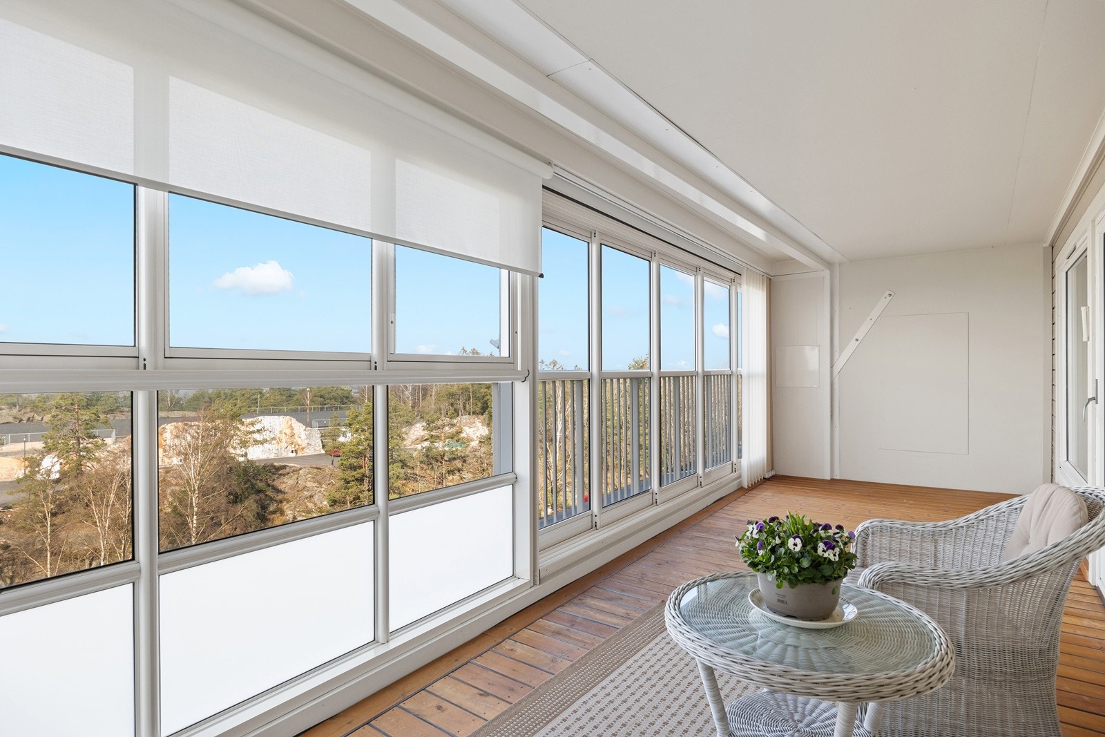 Skyvedørene kan åpnes slik at frisk luft slippes inn. Galleribilde