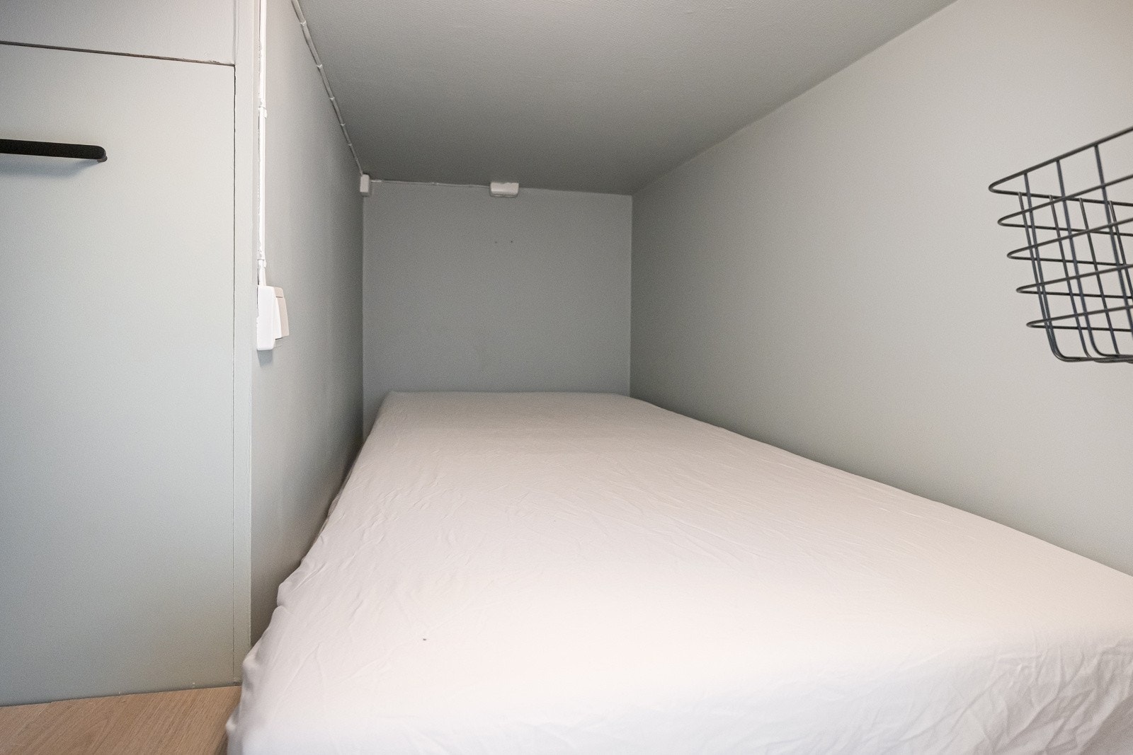 - Hems med plass til ekstra overnatting eller oppbevaring - Galleribilde