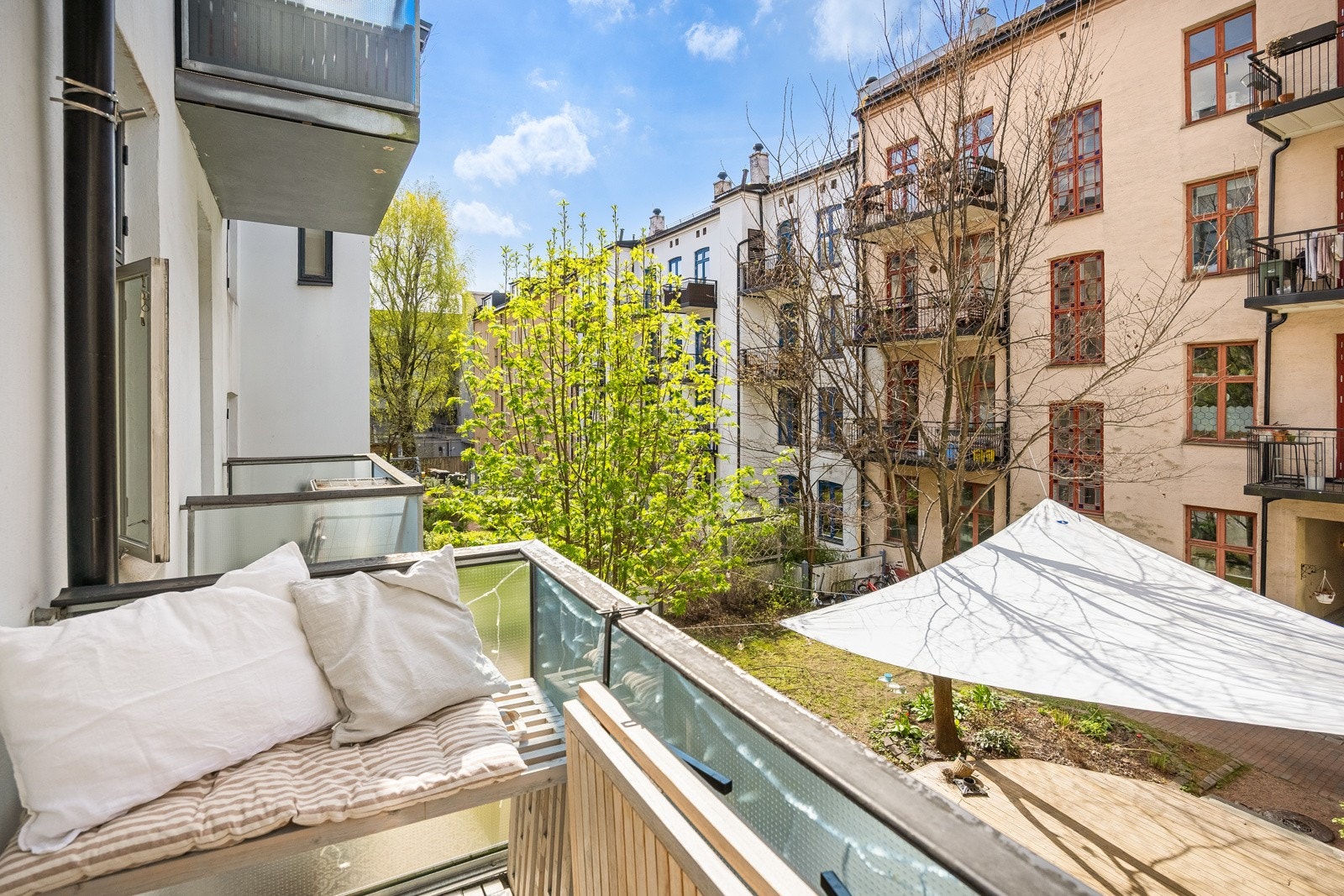 - Balkongen er 4 m² og er vestvendt - Galleribilde