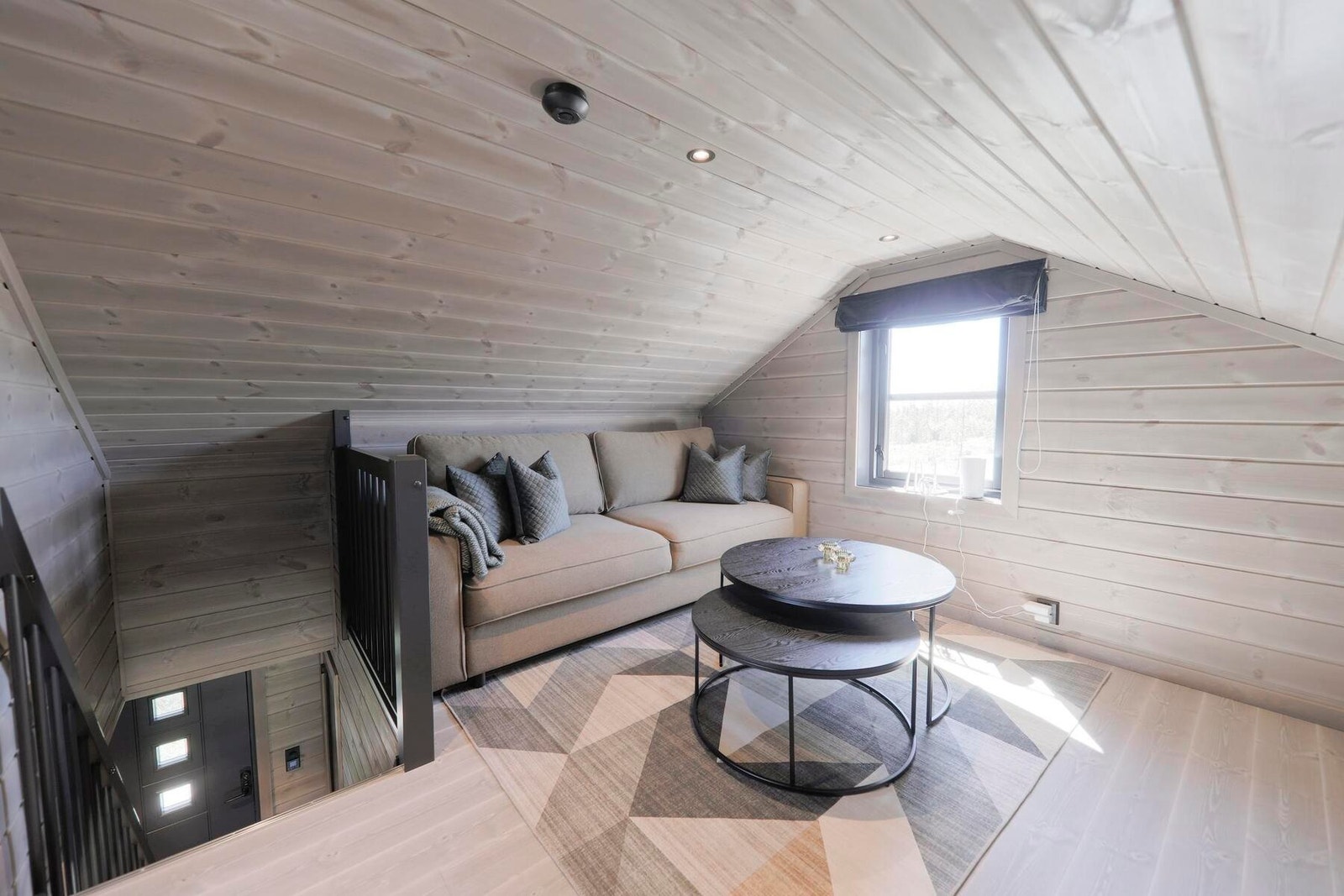 Foto fra en oppsatt hytte. Hemsen kan deles inn i flere rom dersom man ønsker Galleribilde