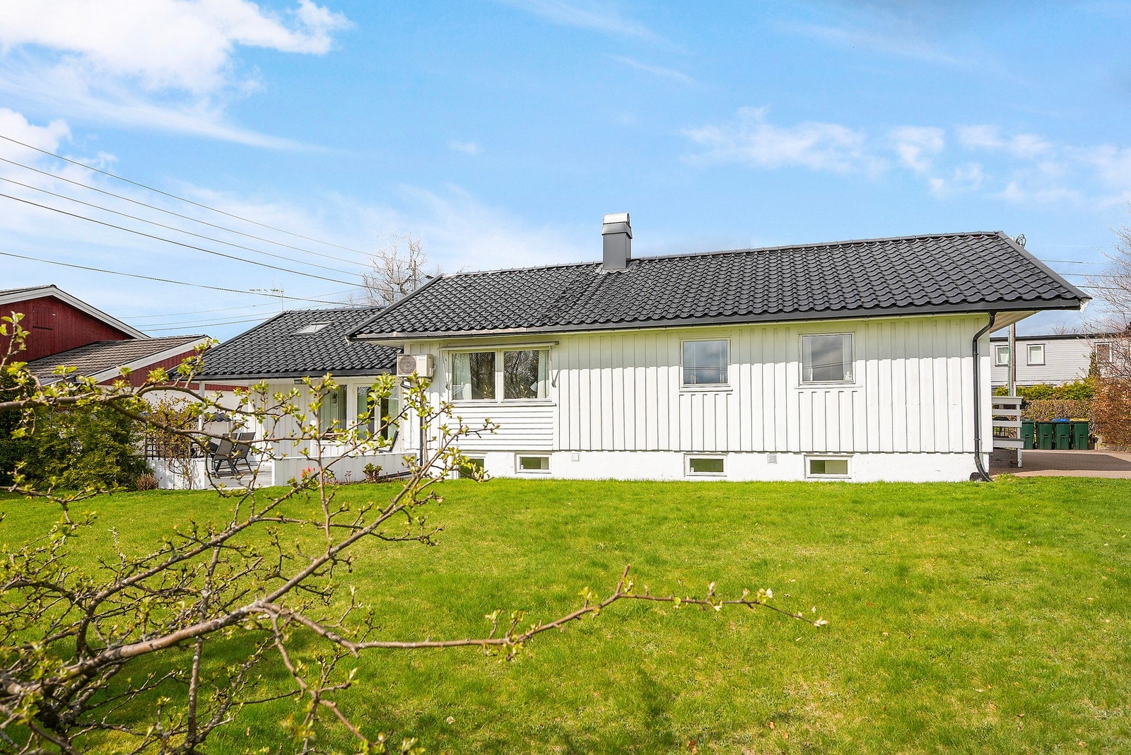 Her har du en familievennlig og fin enebolig med god plass til en familie i vekst Galleribilde