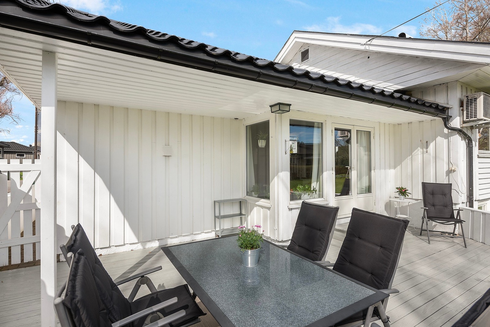 Velkommen ut i solen og uteplassen! Galleribilde