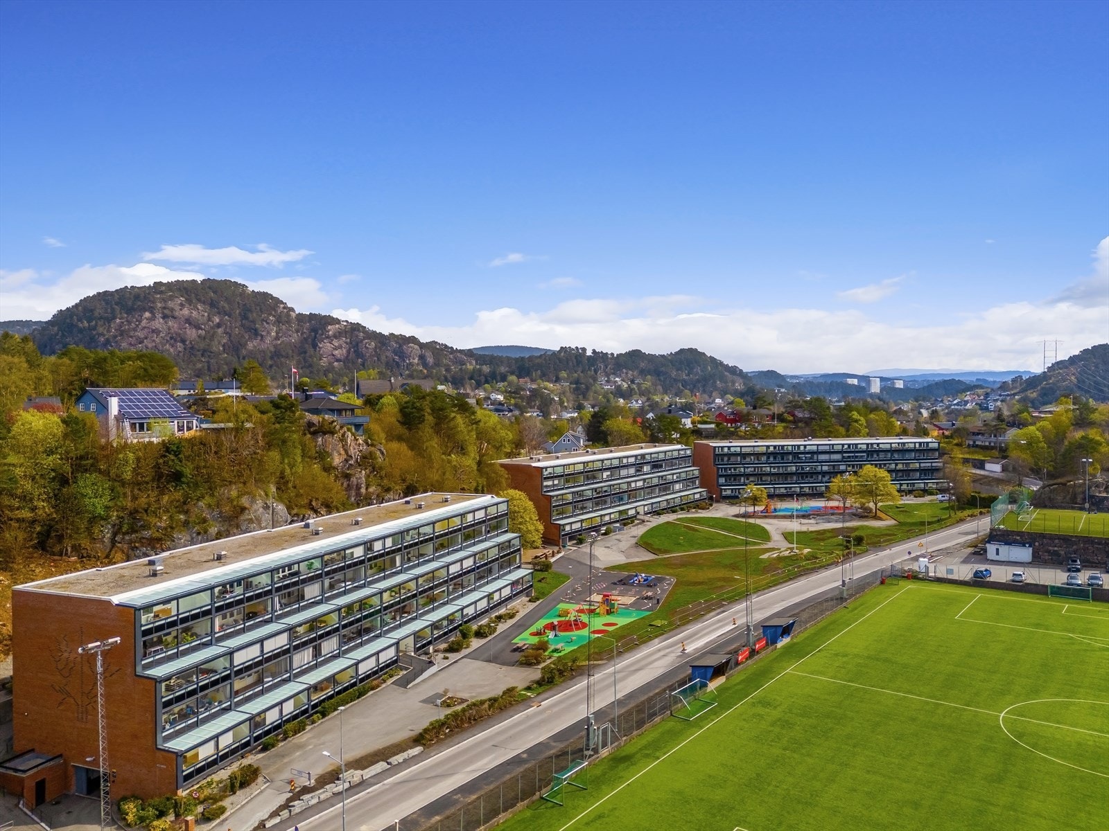 Eiendomsmegler Vest v/Nicolas dos Santos presenterer Lyngfaret 74B! Galleribilde