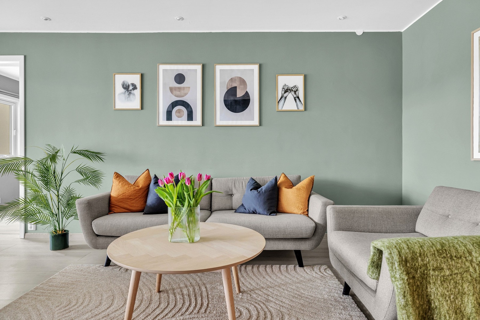 Stuerommet er av god størrelse, som gir fine møbleringsmuligheter. Galleribilde