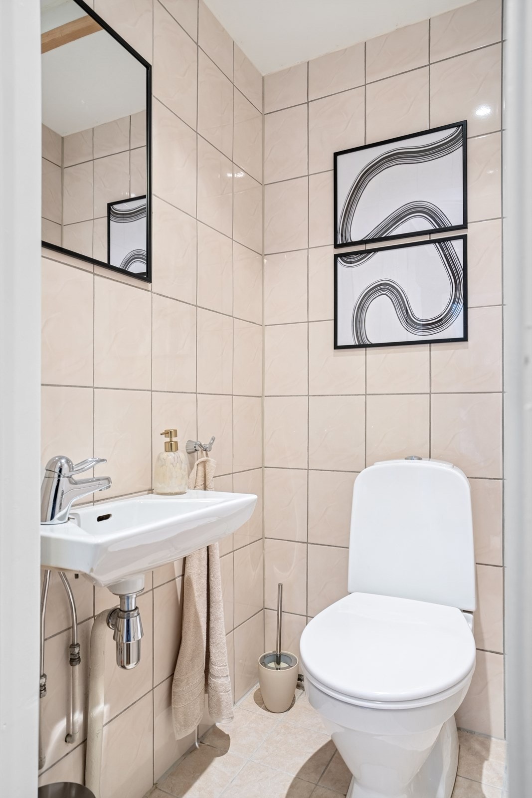 WC-rom. Galleribilde