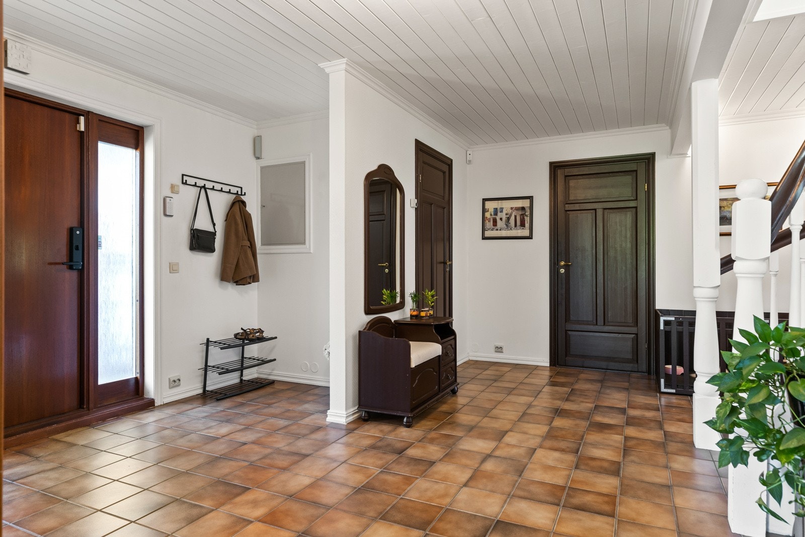 Inngangsparti og hall Galleribilde