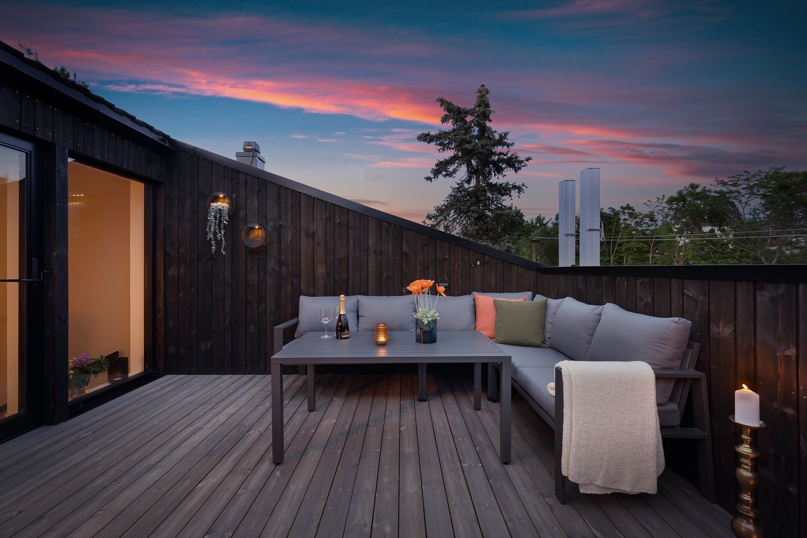 Skjermet og idyllisk takterrasse på 17 kvm - Et herlig sted å tilbringe varme sommerkvelder! Galleribilde