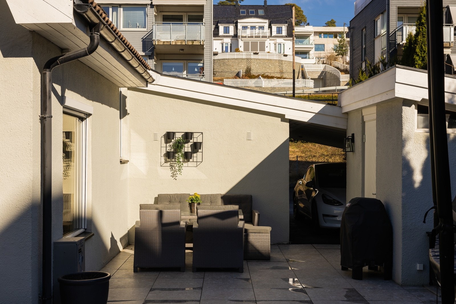 Usjenert og solrikt. Galleribilde