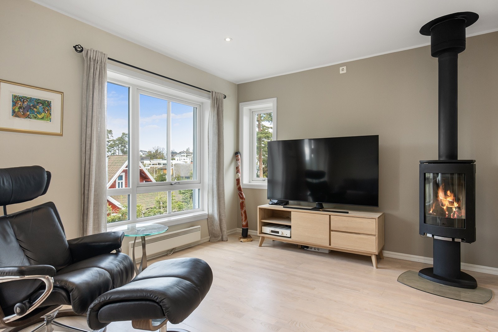 Stue med peisovn Galleribilde