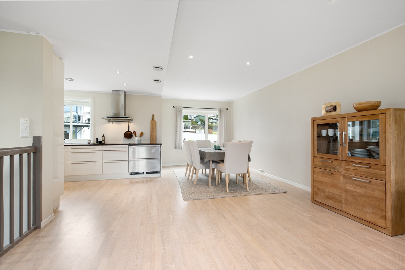 Plass til stort spisebord Galleribilde