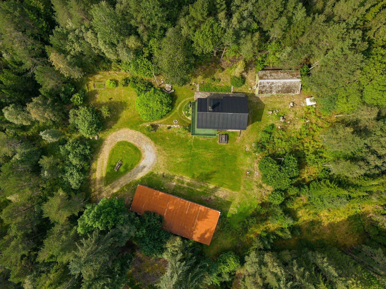 Oversiktsbilde av opparbeidet uteområdet Galleribilde