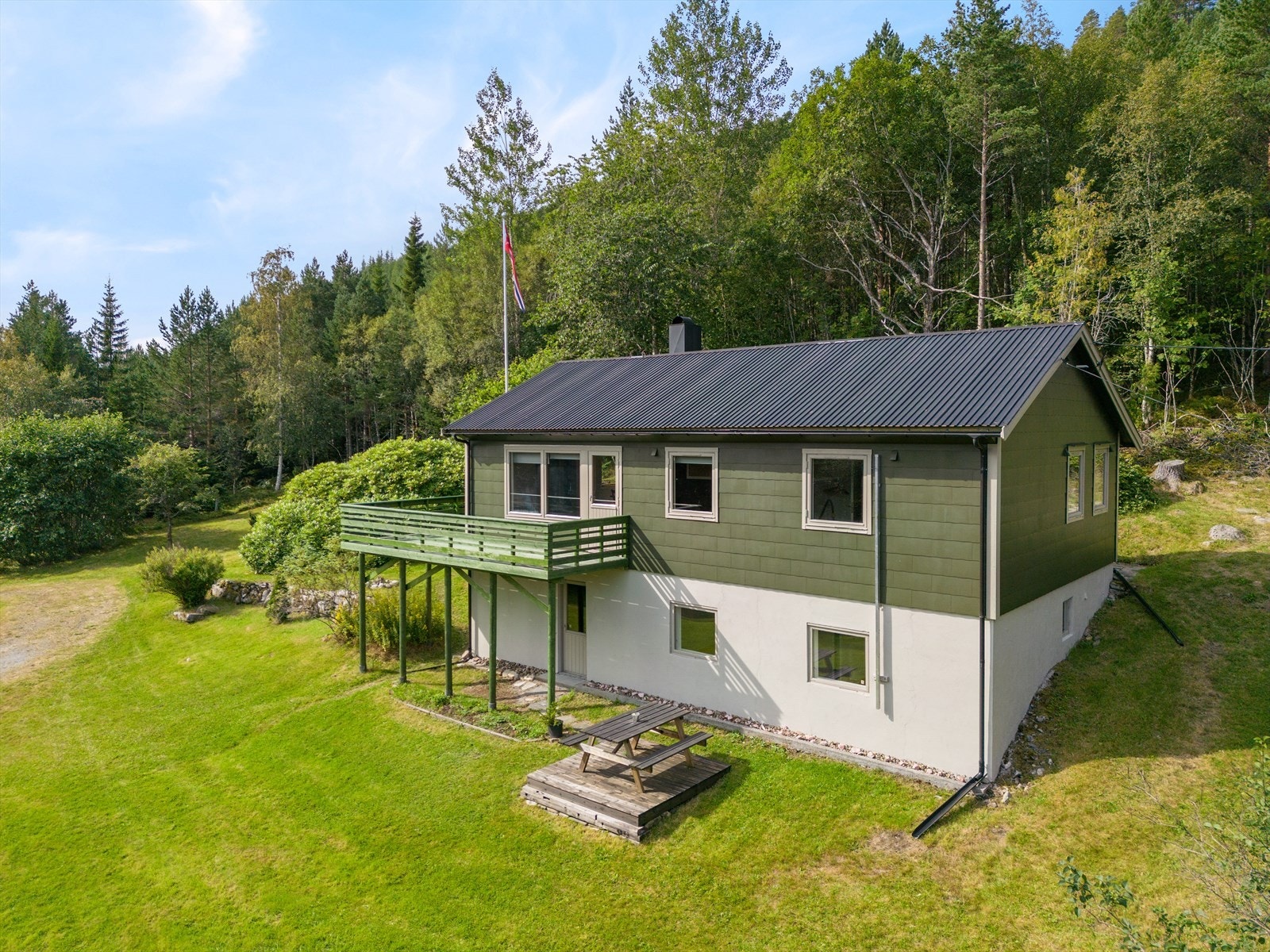 Heimdal Eiendomsmegling v/Thor Zevgren ønsker velkommen til Trøan 69 Galleribilde