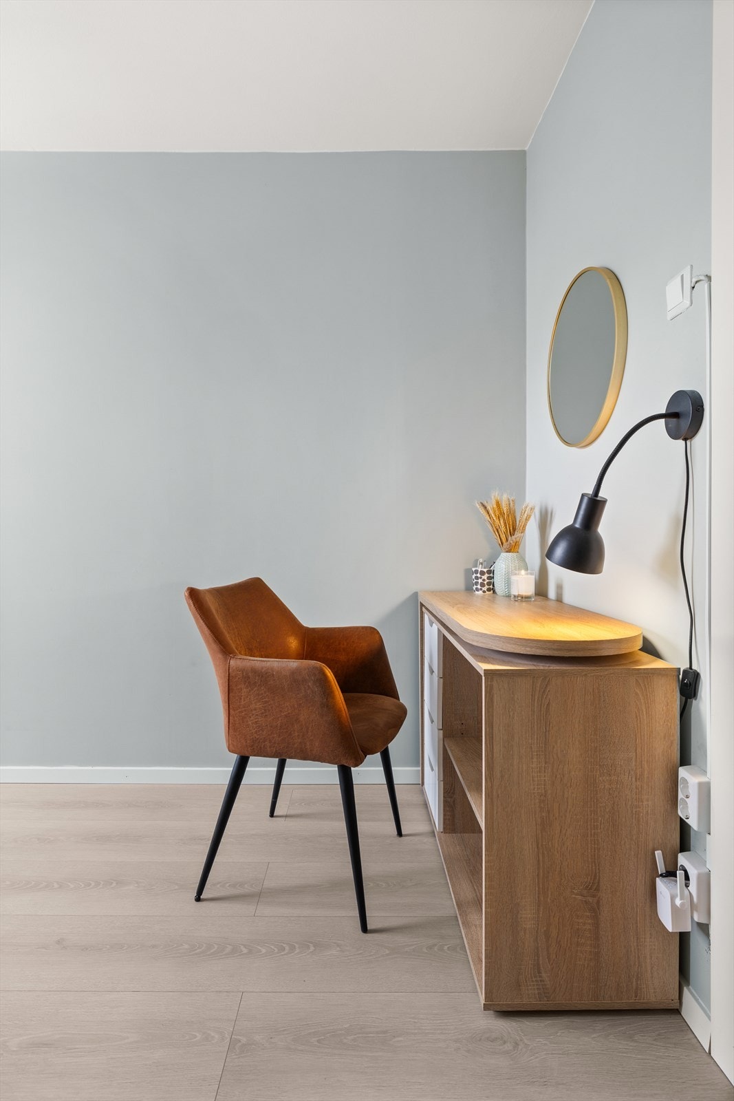 Soverom en har også plass til hjemmekontor. Galleribilde