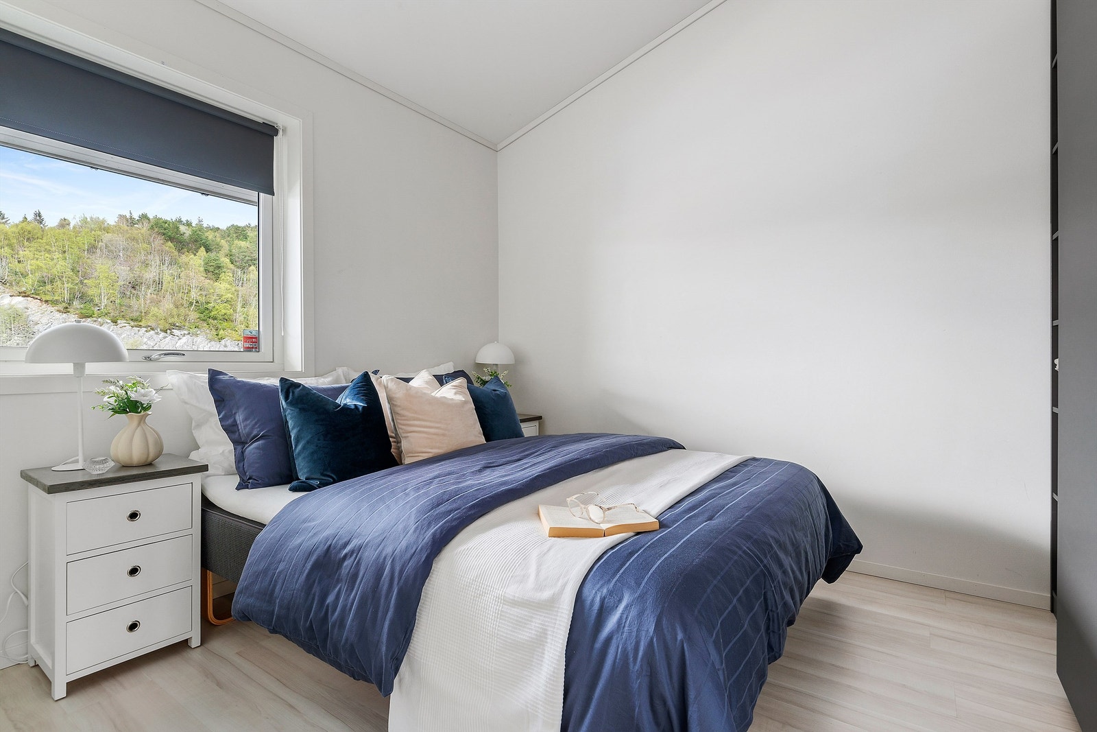 Soverom II er og oppmålt til 9m² Galleribilde