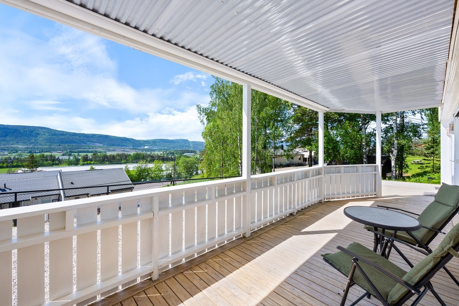 God plass til ønsket utemøblement. Galleribilde