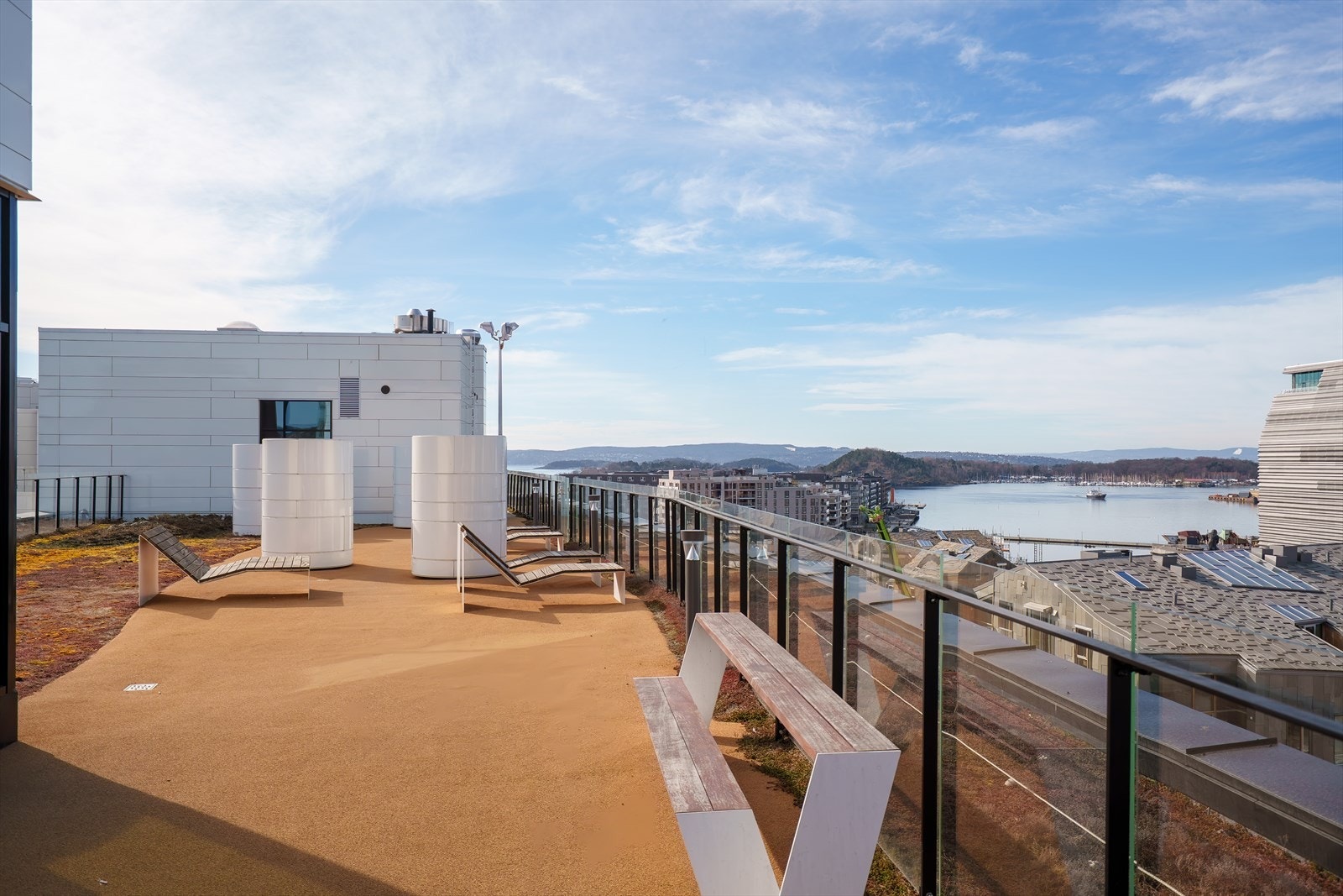 Felles takterrasse med fantastisk utsikt Galleribilde