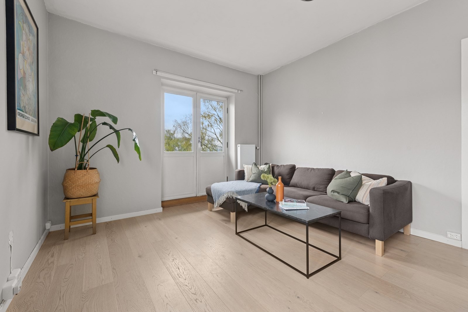 Fra stuen har du direkte adkomst til en solrik balkong på 2 m². Galleribilde