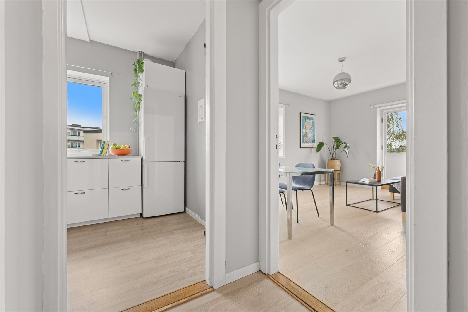 Videre kommer du inn til et vell fungerende kjøkken i eget rom. Galleribilde