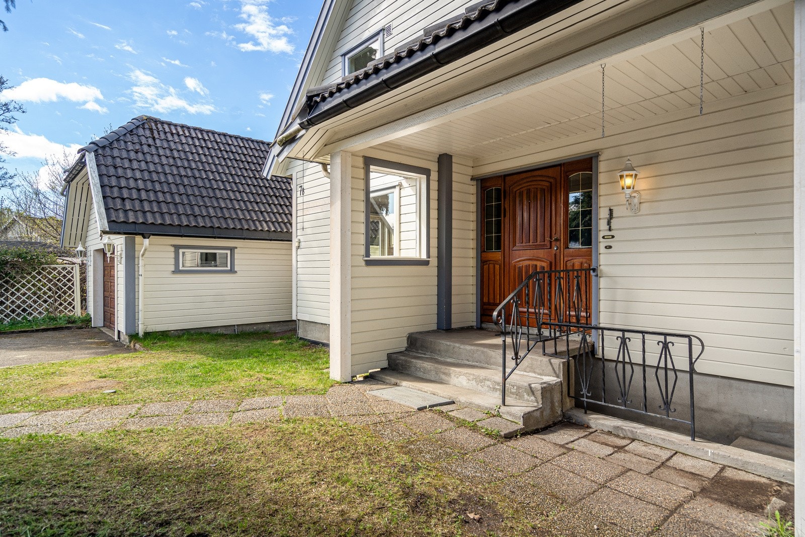 Overbygget inngangsparti Galleribilde